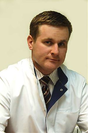 Врач акушер-гинеколог,  доктор медицинских наук, генеральный директор  Афанасьев Максим Станиславович